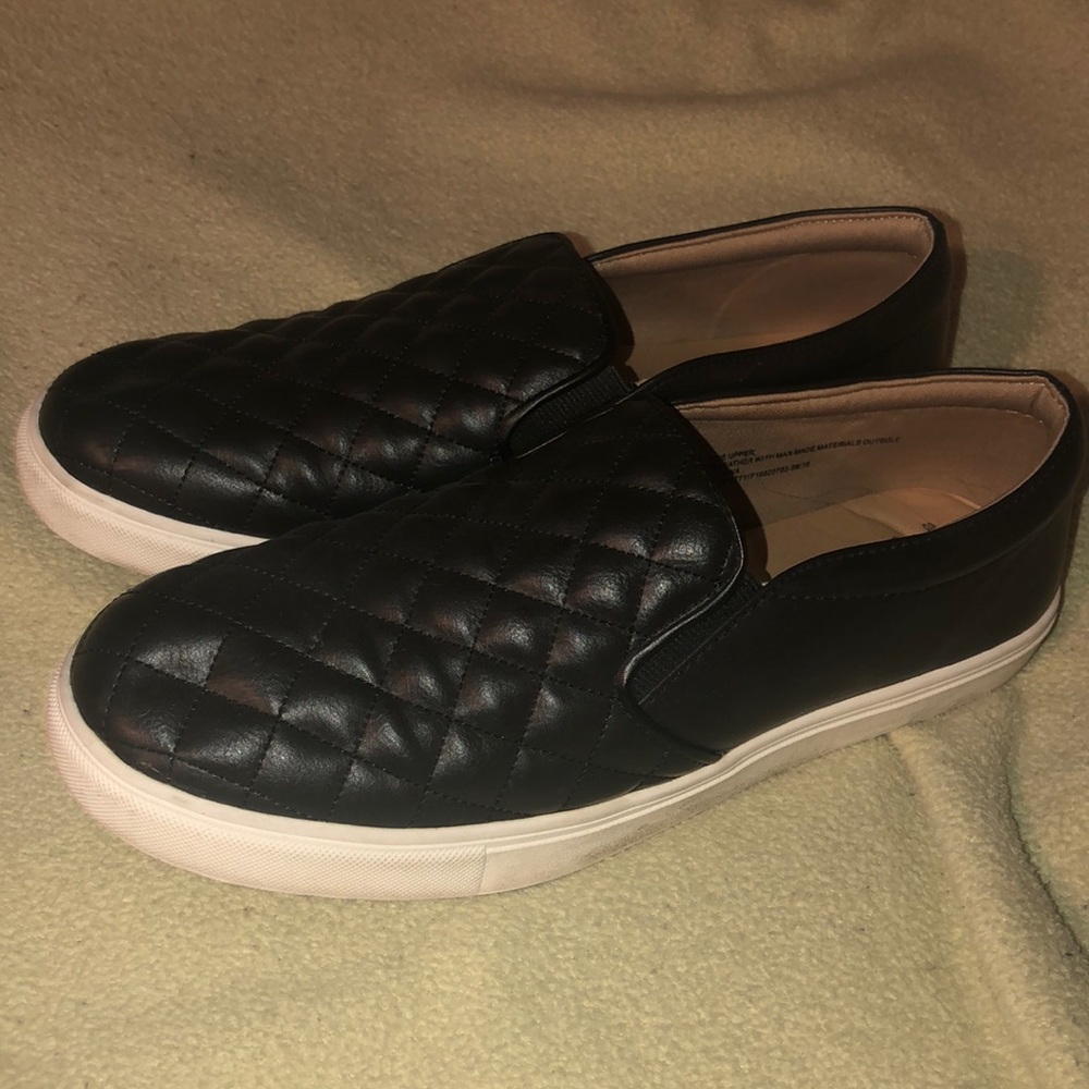 Slip on sneakers